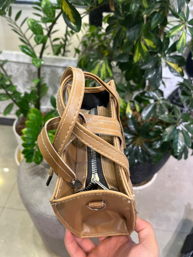 کیف کلاسیک دستک دار