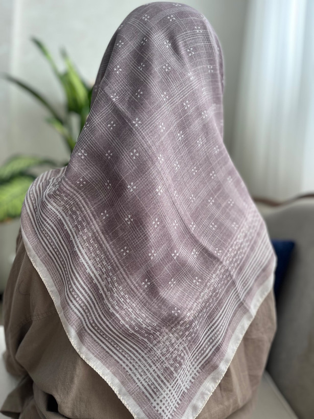 روسری قواره 95 طرحدار -نخی و سبک