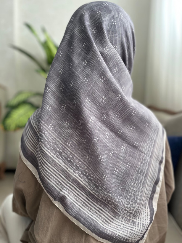 روسری قواره 95 طرحدار -نخی و سبک
