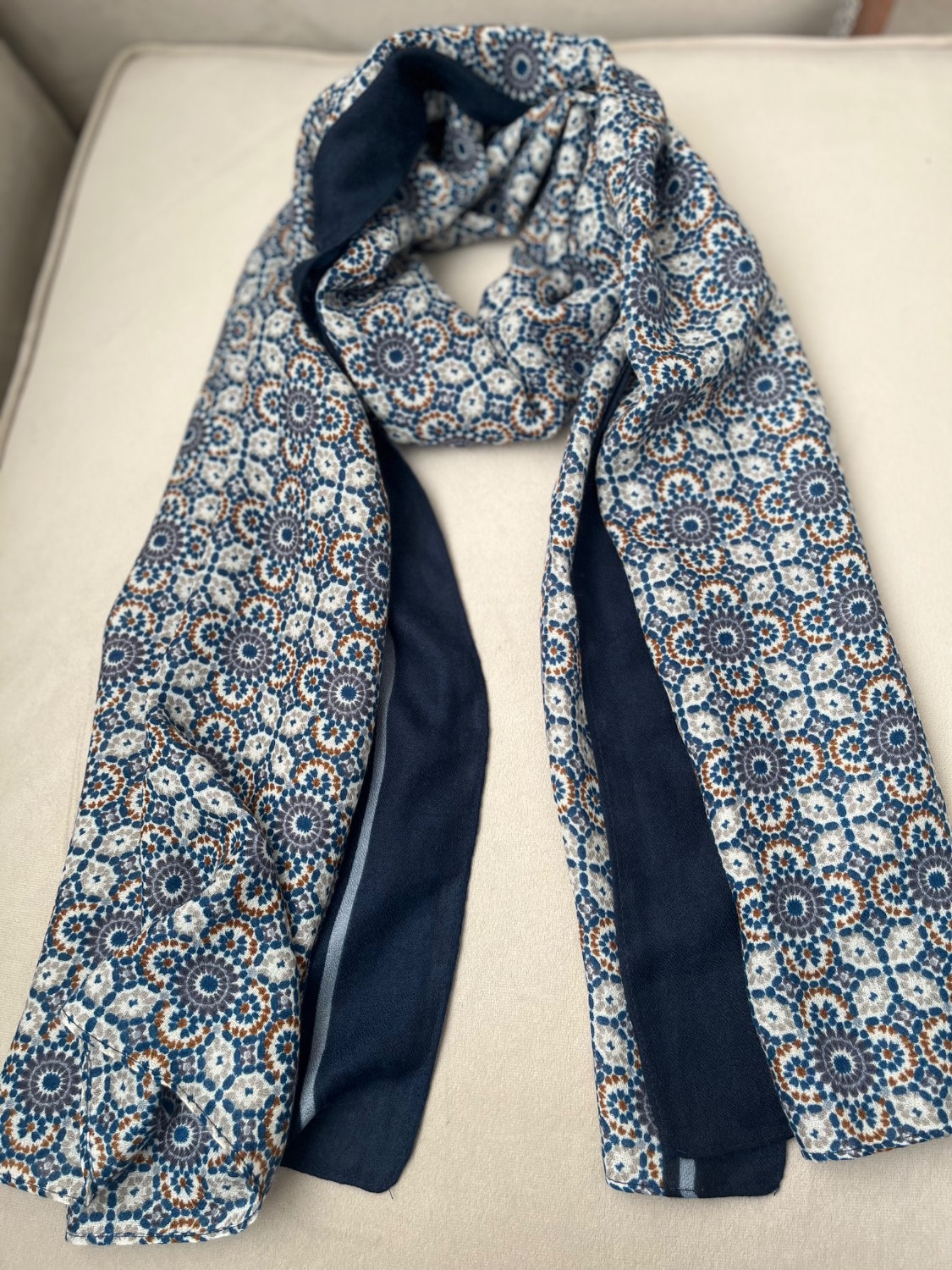 شال طرحدار سیااسکارف وارداتی