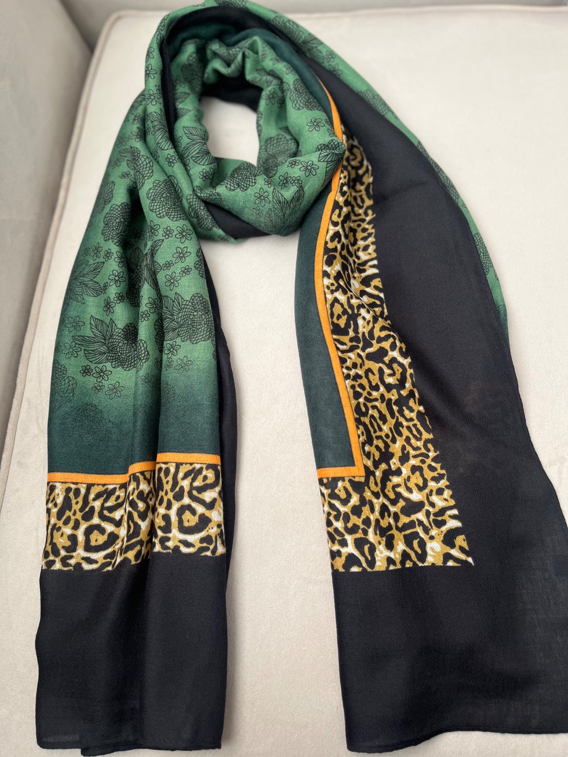 شال طرحدار سیااسکارف وارداتی
