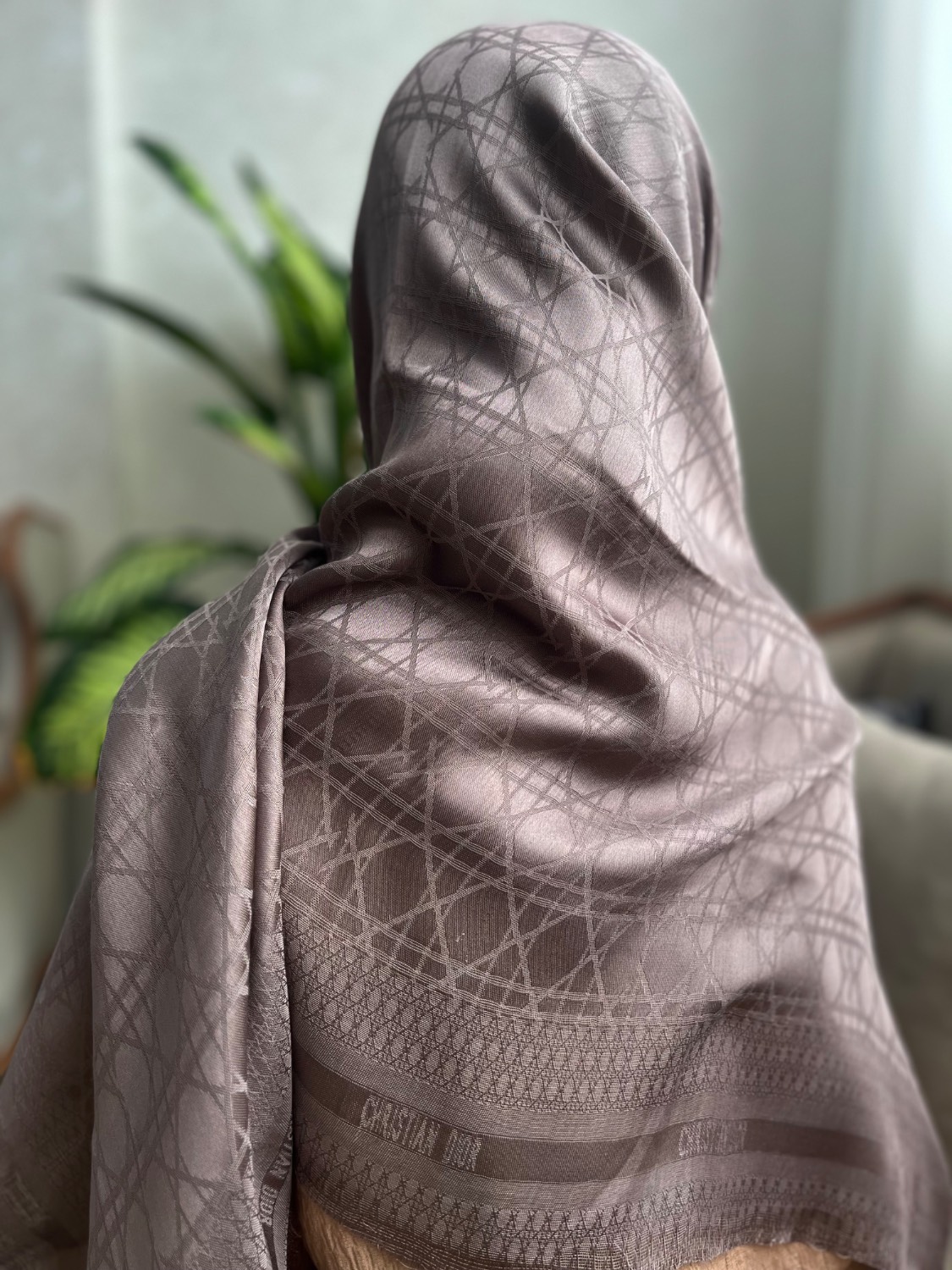 روسری نخ ابریشم ژاکارد قواره 140
