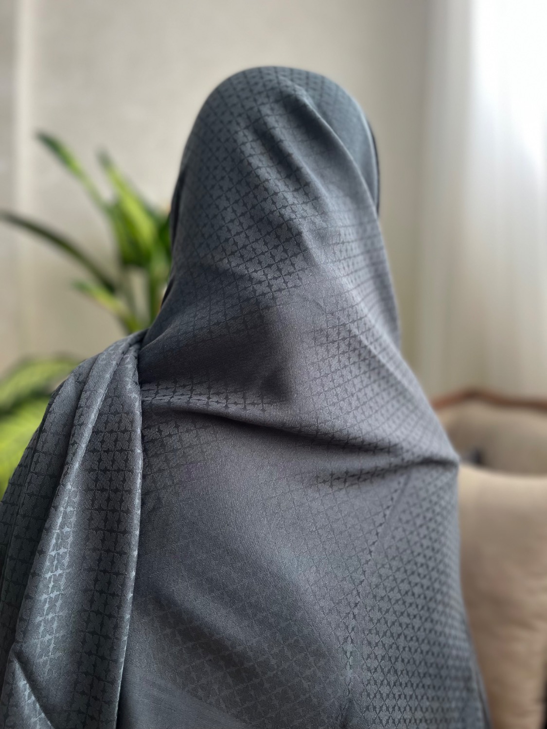 روسری نخ ابریشم ژاکارد قواره 140