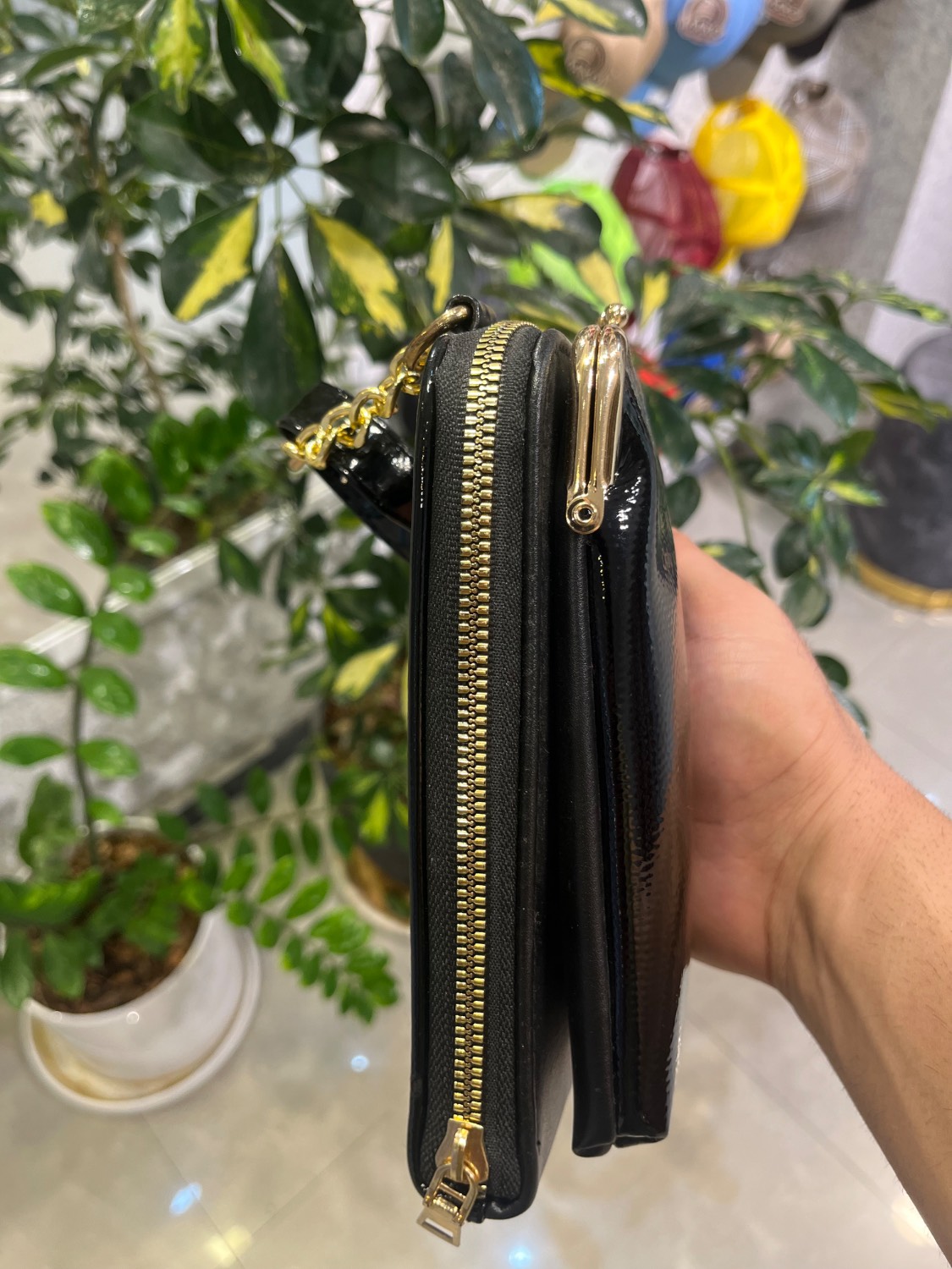 کیف مجلسی ورنی دوشی رنگ مشکی