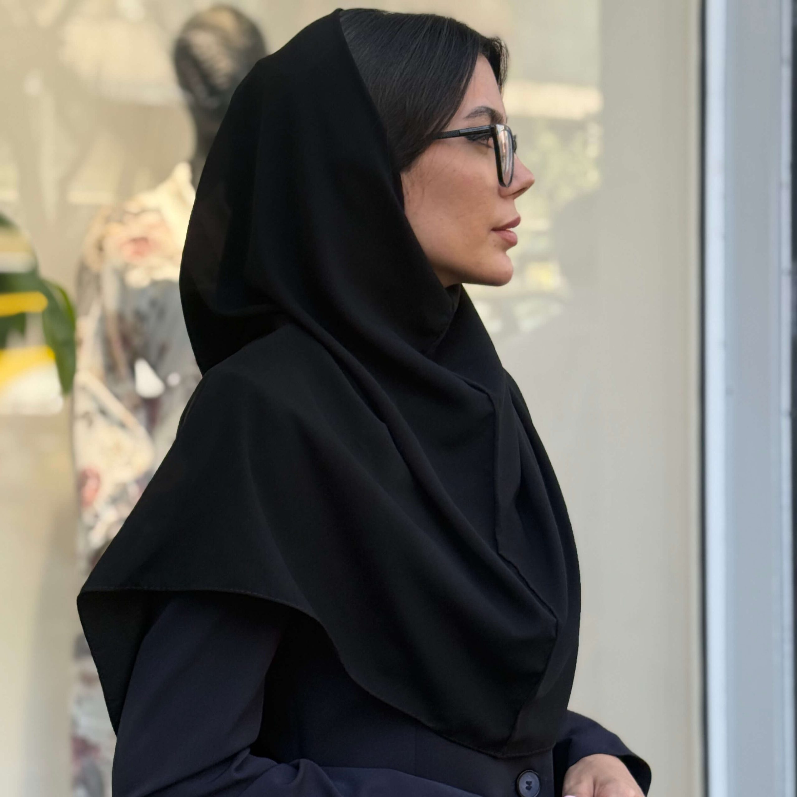 مقنعه نخی مشکی قد ۹۰