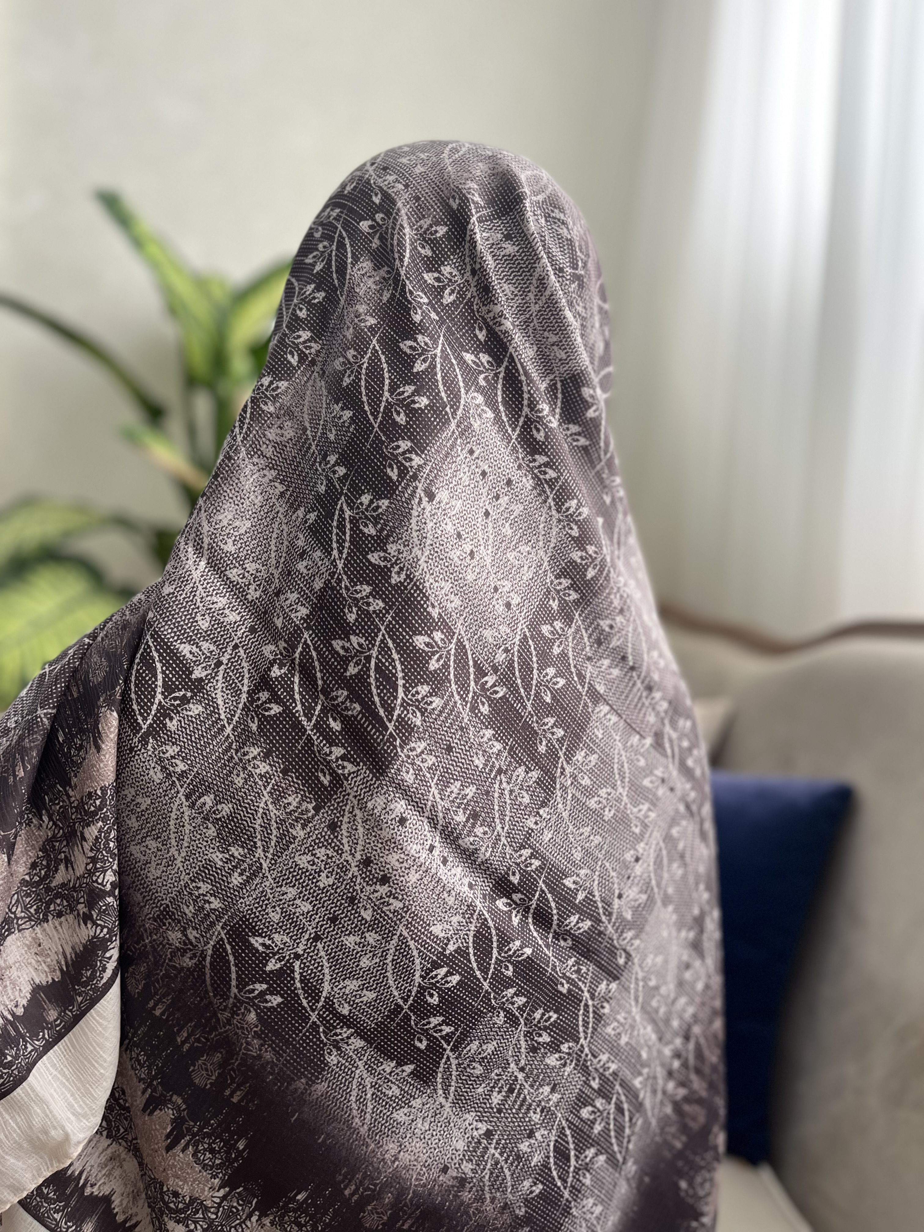 روسری نخی درختی قواره ۱۴۰ | در دو رنگ