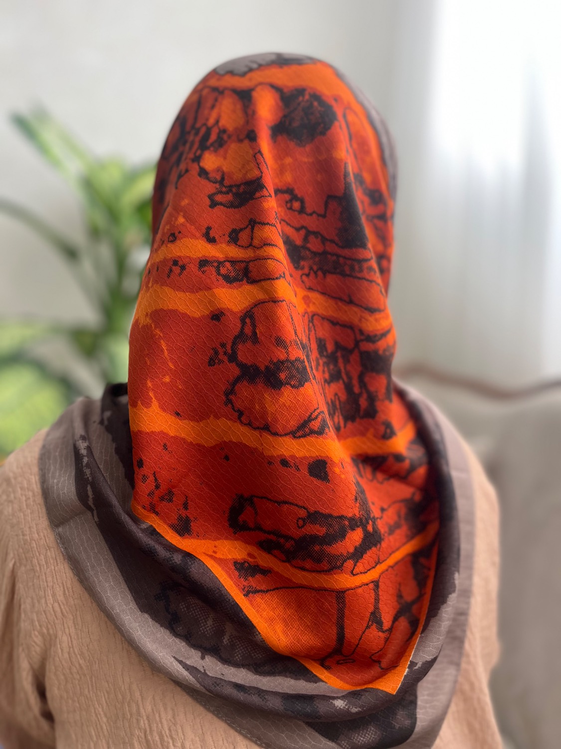 روسری طرحدار گارزا قواره 90