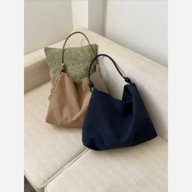 کیف زنانه جیر تک قیطونی پاییزه با کیف آرایشی